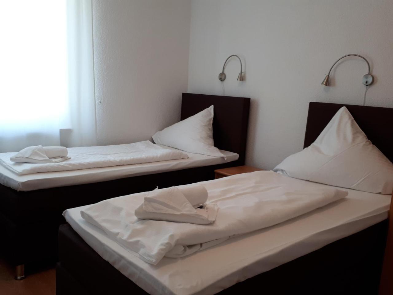 Hotel Taverne Inos Laatzen Luaran gambar
